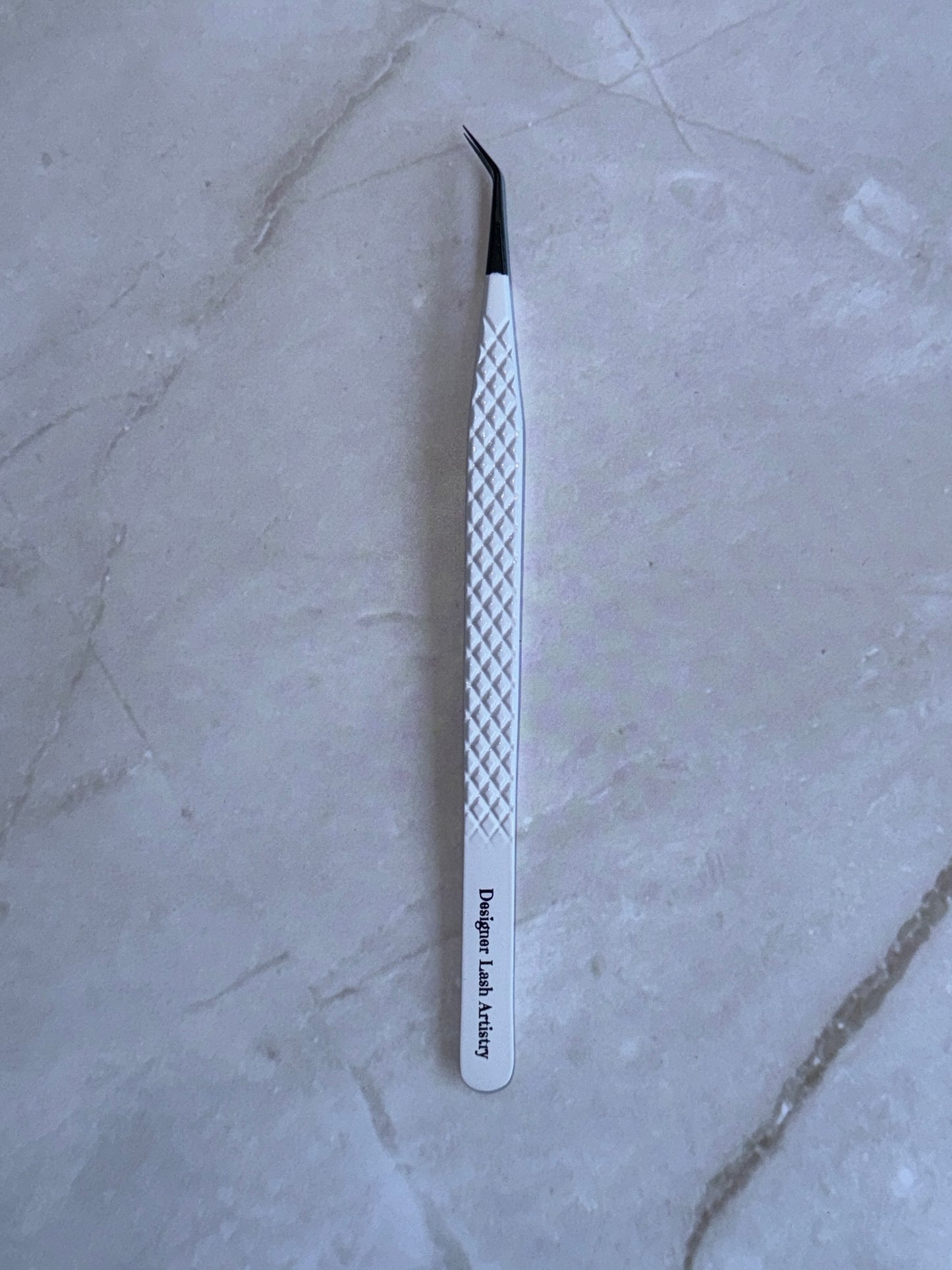 Curved Isolation Tweezer